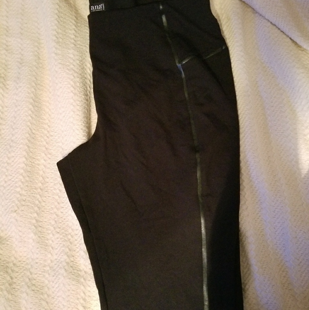 Black leggings with leather detail